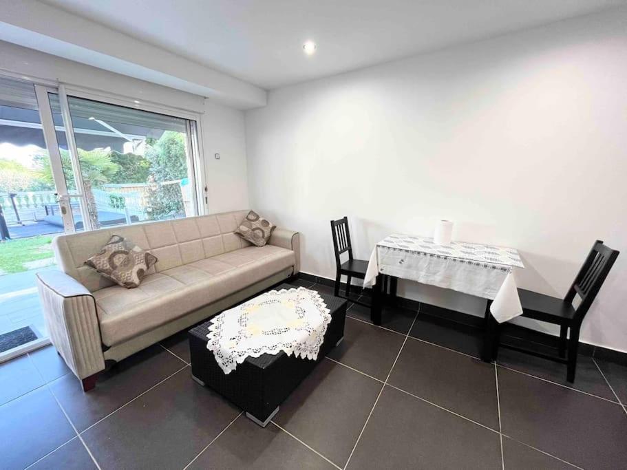Appartement Elegant - 12Min Cdg Dammartin-en-Goele Extérieur photo